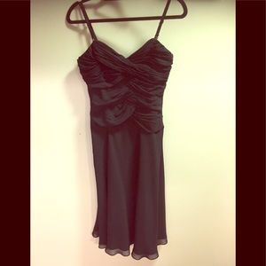 SOLD-Sweetheart little black dress